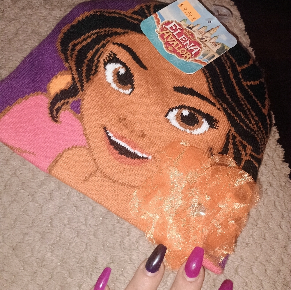 Elena of Avalor Beanie with Orange Flower - Picture 5 of 5